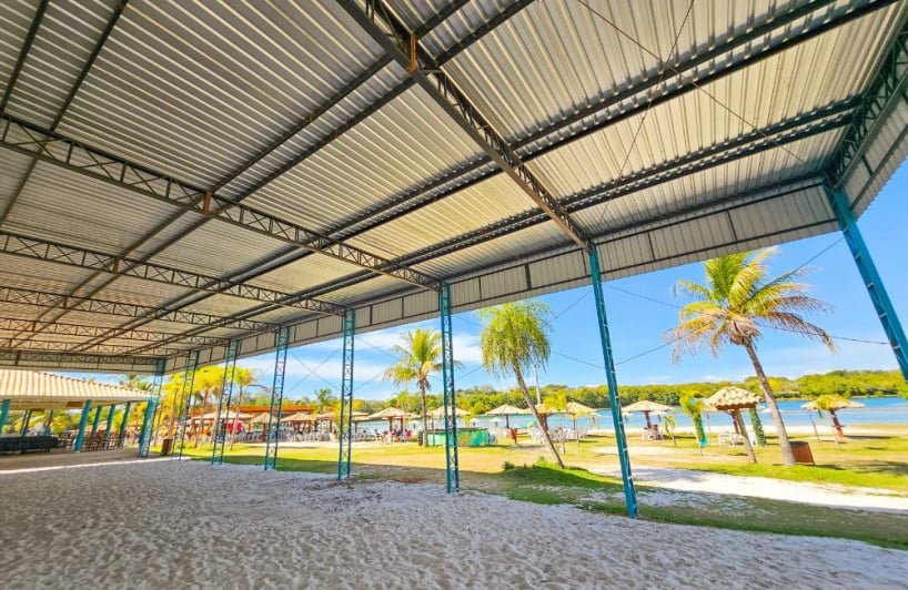 foto caiaque na praia